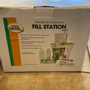 Little sprouts food pouch Fill station. Used once in like new condition